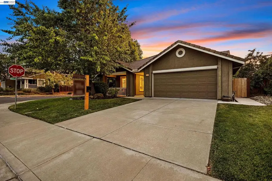 1106 Baltusrol Ct., Livermore, CA 94551 - #2