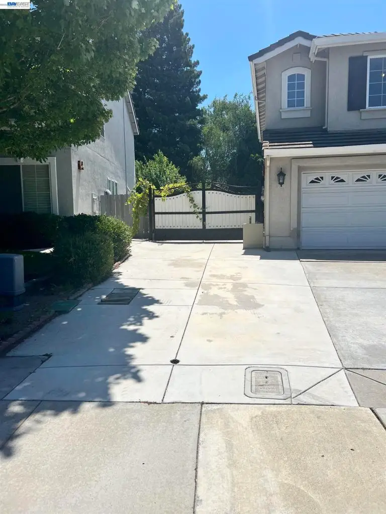 1058 Junction Dr, Manteca, CA 95337 - #2
