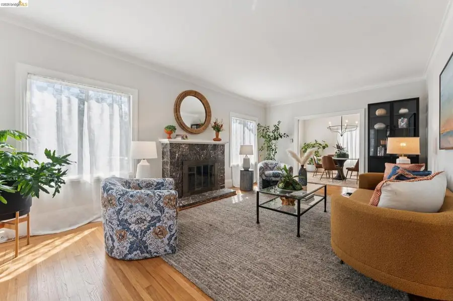 584 Martin St, Oakland, CA 94609 - #2