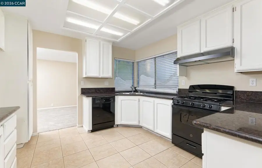 8278 Olander Way, Sacramento, CA 95828 - #3