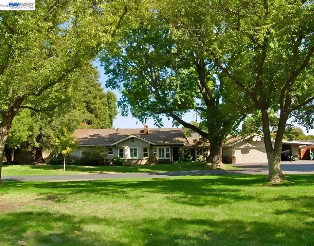 200 Greenwich Ln, Modesto, CA 95350 - #1