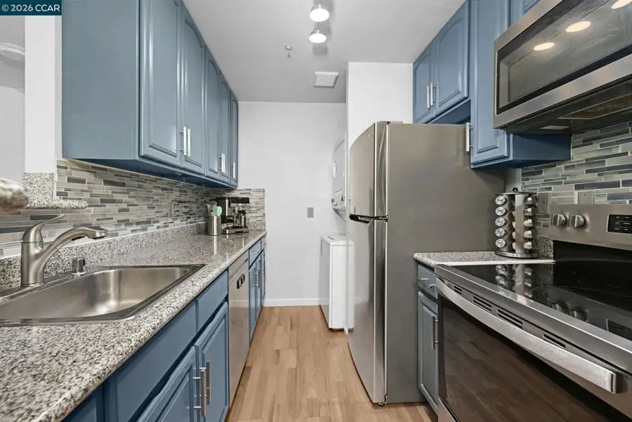 1410 Bel Air Dr #203, Concord, CA 94521 - #3