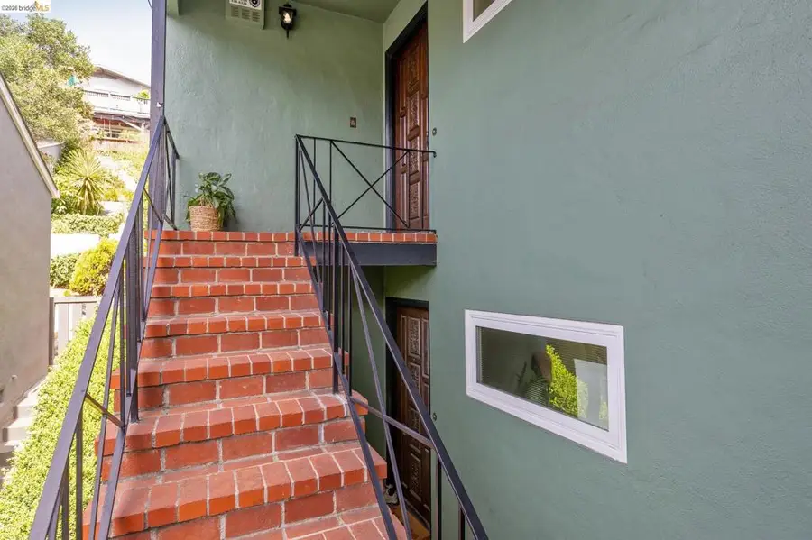 3955-3957 Canon Ave, Oakland, CA 94602 - #2