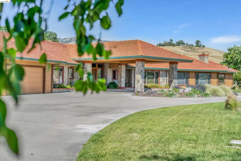 5885 Bruce Dr, Danville, CA 94506 - #1