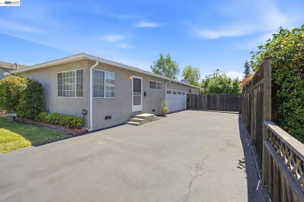 1318 Hudson St, Redwood City, CA 94061 - #1