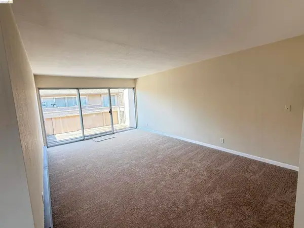 260 Industrial Pkwy #38, Hayward, CA 94544