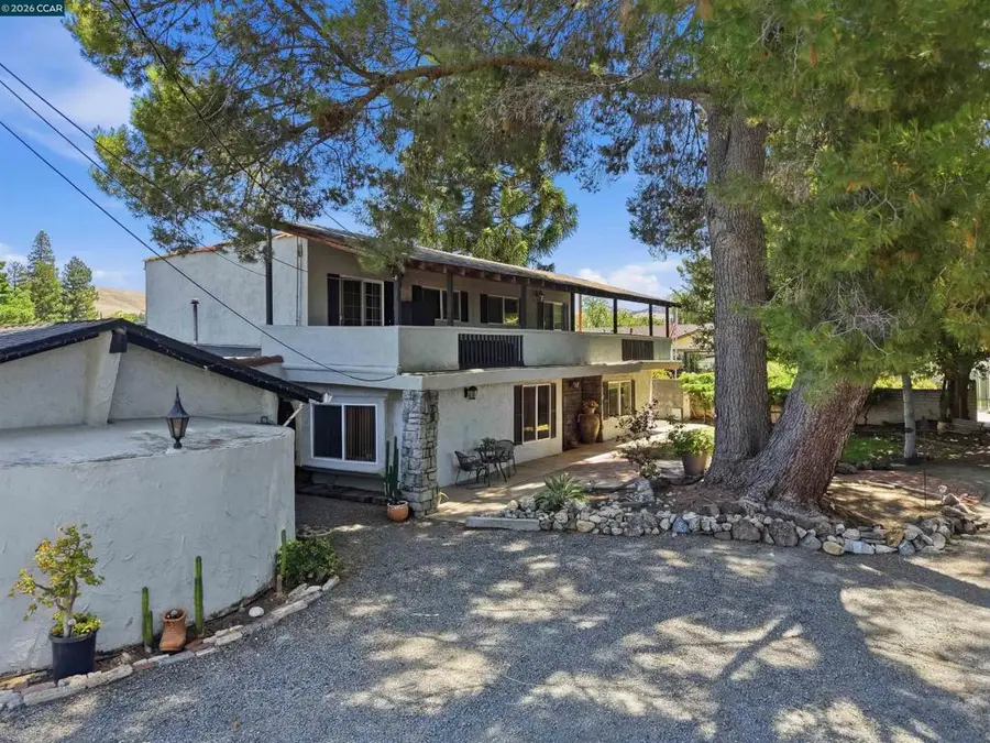 5249 Olive Dr., Concord, CA 94521 - #2