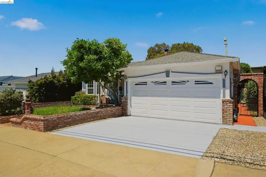 963 Devon Dr, Hayward, CA 94542 - #2