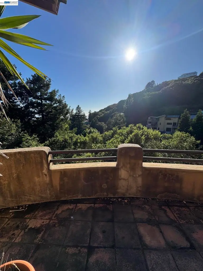 1302 Westview Dr, Berkeley, CA 94705 - #2