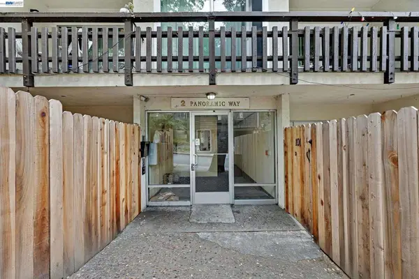 2 Panoramic Way #306, Berkeley, CA 94704
