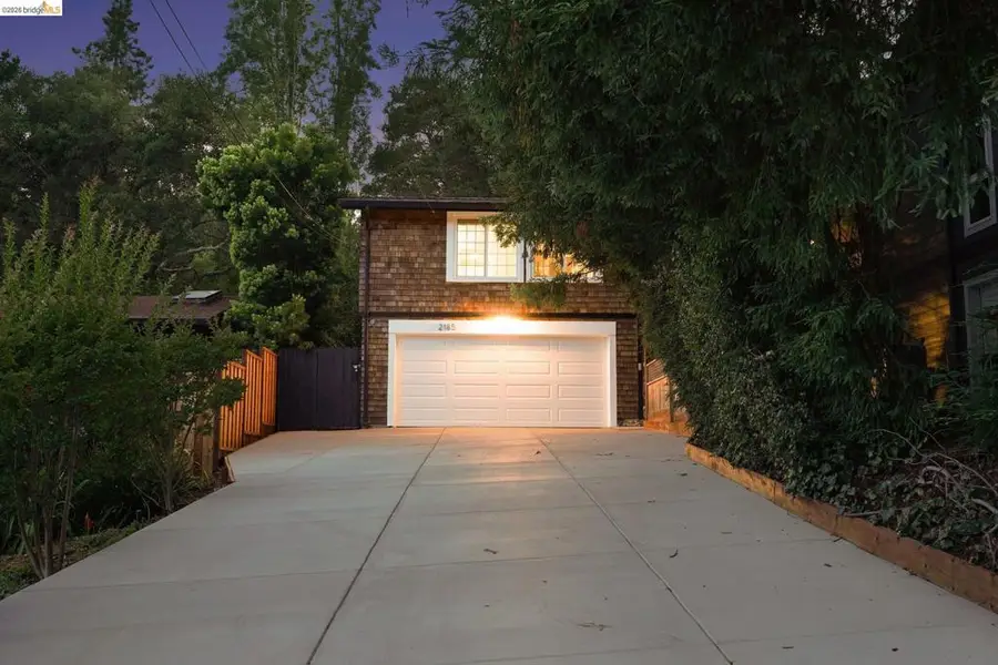 2185 Trafalgar Pl, Oakland, CA 94611 - #2