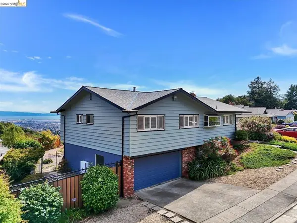 585 Crestmont Dr, Oakland, CA 94619