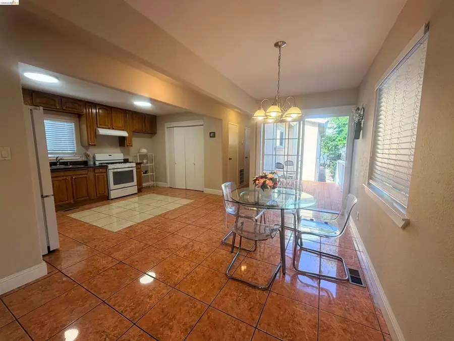 534 22nd St, Richmond, CA 94801 - #2