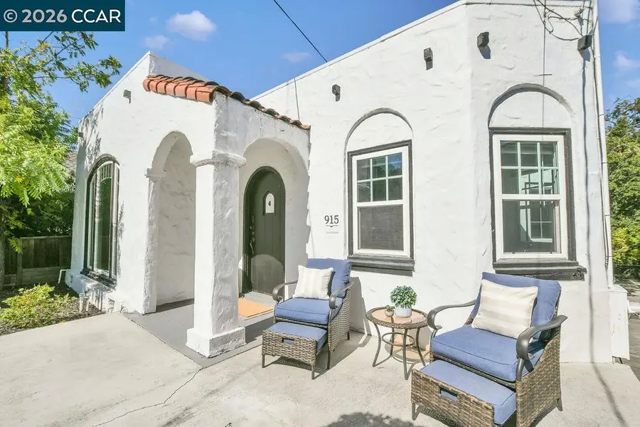 915 Brown Street, Martinez, CA 94595 - #3