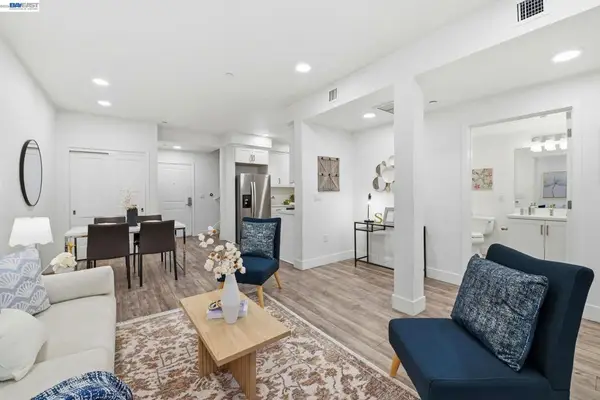 42111 Osgood Rd #208, Fremont, CA 94539