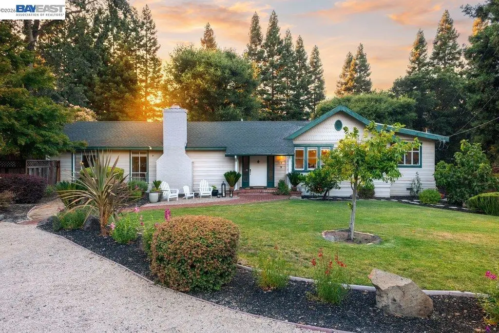 208 South Ave, Alamo, CA 94507 - #1