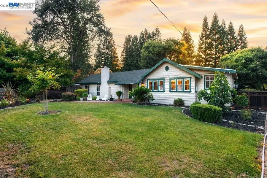 208 South Ave, Alamo, CA 94507 - #2