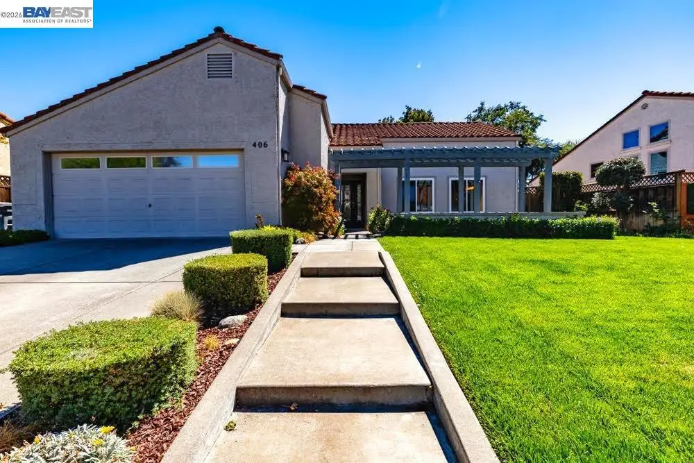 406 Stanford St, Vacaville, CA 95687 - #1