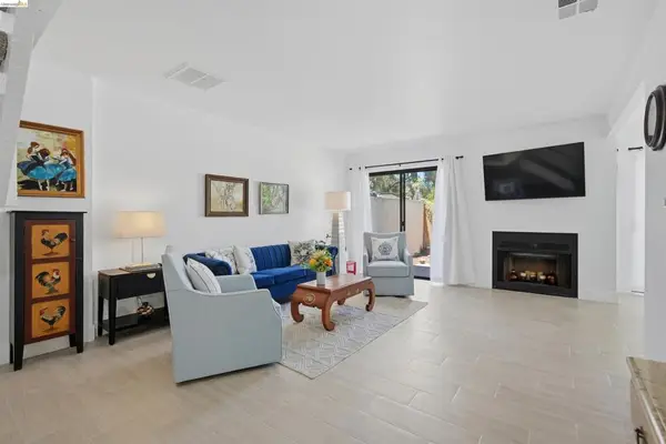 25 Bud Ct, Pleasant Hill, CA 94523