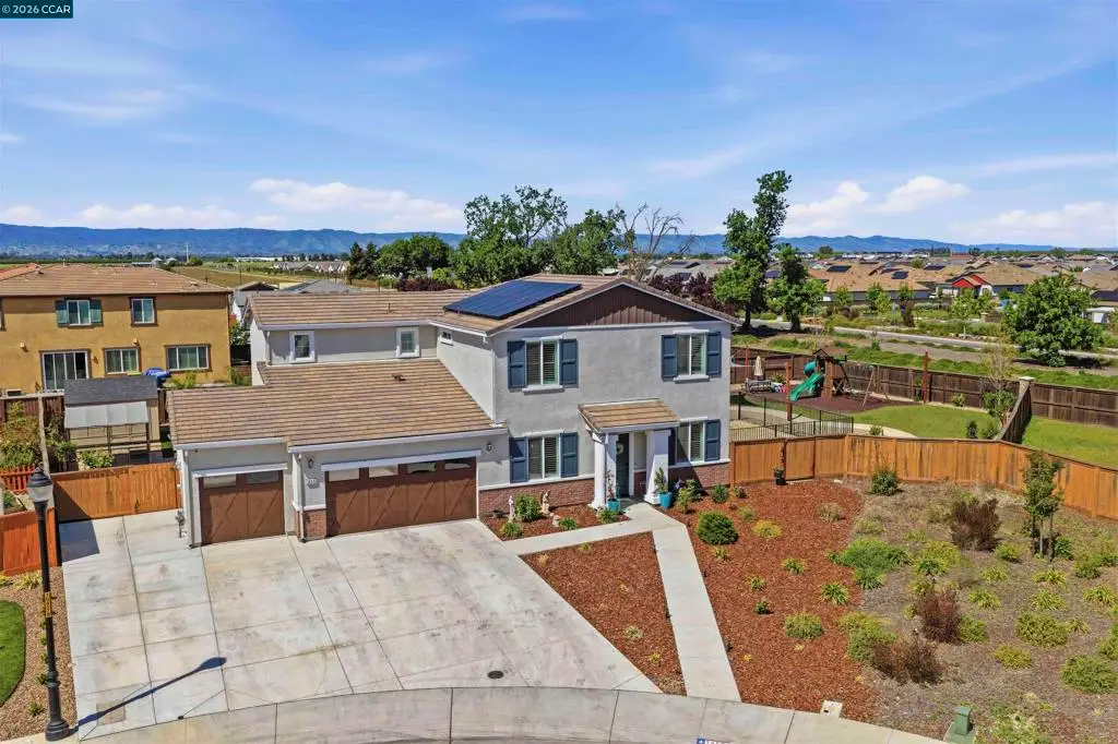 1655 Apricot Ct, Dixon, CA 95620 - #1