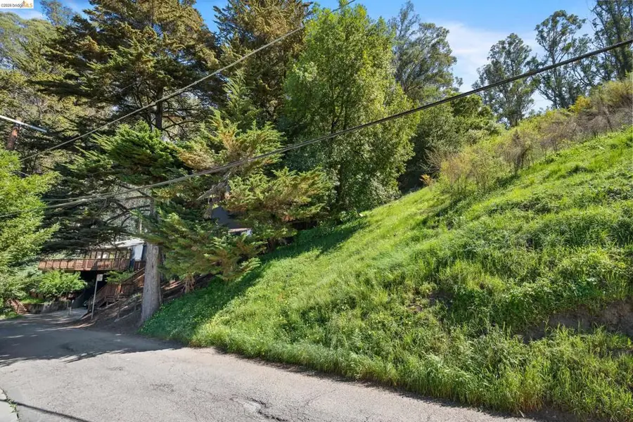Address Withheld By Seller, Oakland, CA 94611 - #2