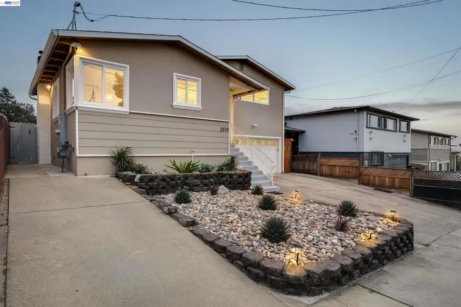 2579 Jacobs St, Hayward, CA 94541 - #2