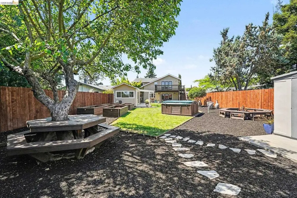 2092 Casa Grande St, Benicia, CA 94510 - #1