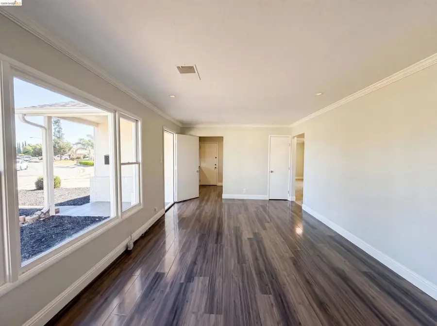 1854 Utah St, Fairfield, CA 94533 - #3