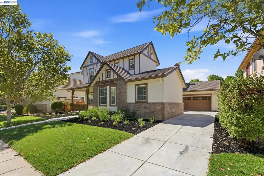 24 E Heritage Dr, Mountain House, CA 95391 - #2