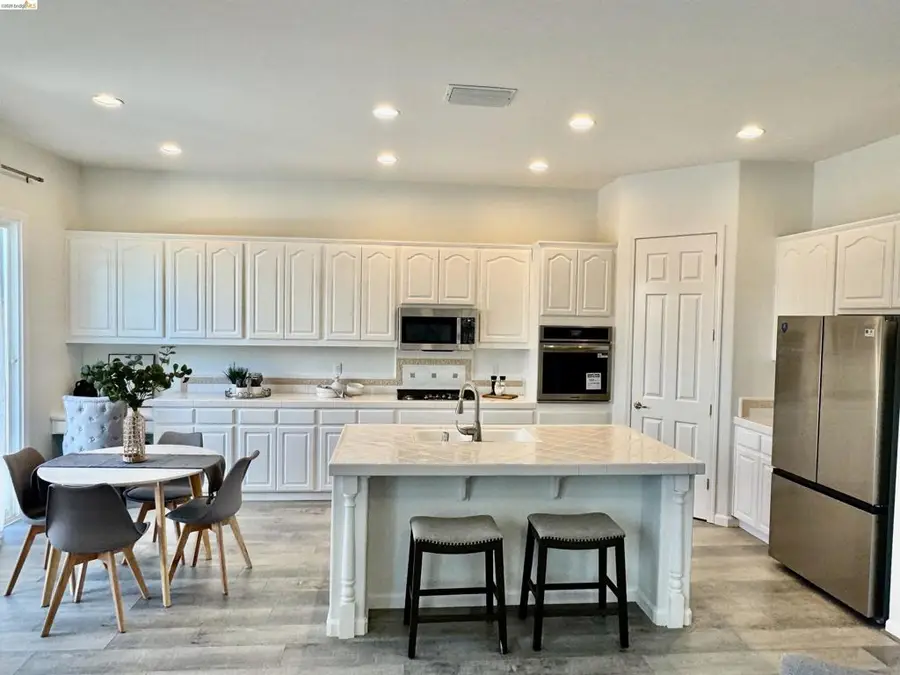 217 Sussex, Discovery Bay, CA 94505 - #3