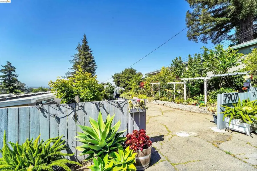 7907 Michigan Ave, Oakland, CA 94605 - #3