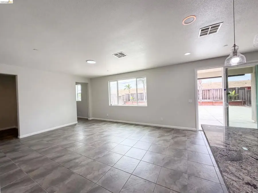 1519 Sycamore Dr, Oakley, CA 94561 - #3