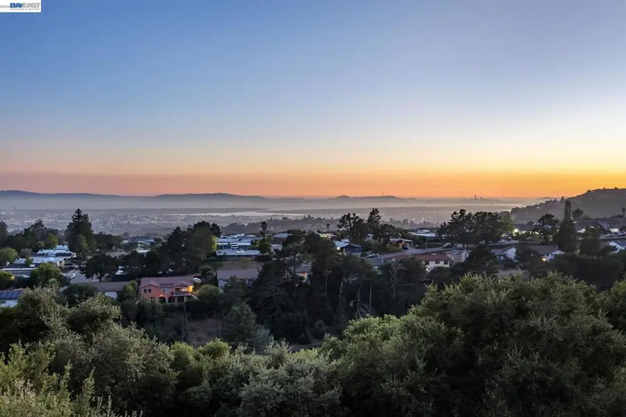 8249 Skyline Cir, Oakland, CA 94605 - #3