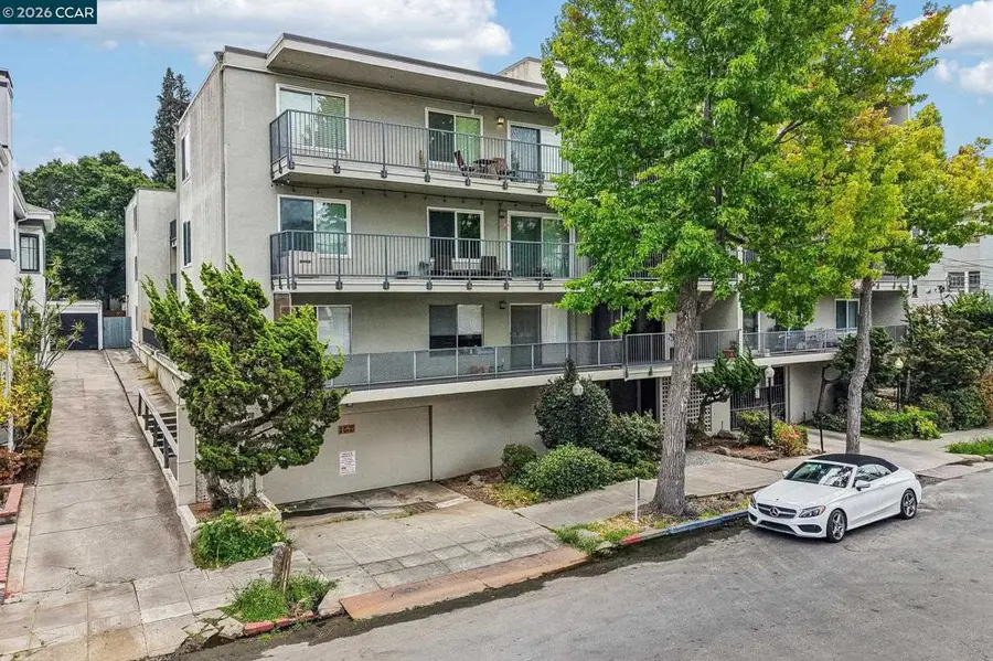 424 Staten #308, Oakland, CA 94610 - #2