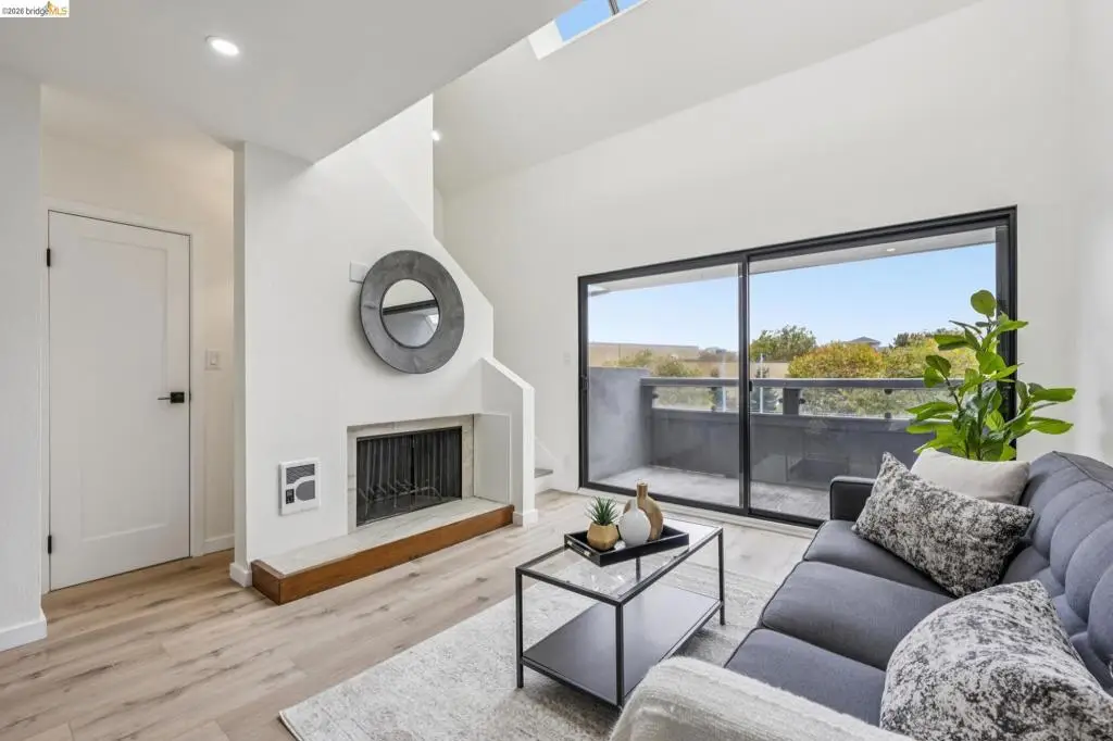 7 Embarcadero West #207, Oakland, CA 94607 - #1