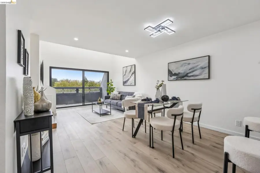 7 Embarcadero West #207, Oakland, CA 94607 - #2