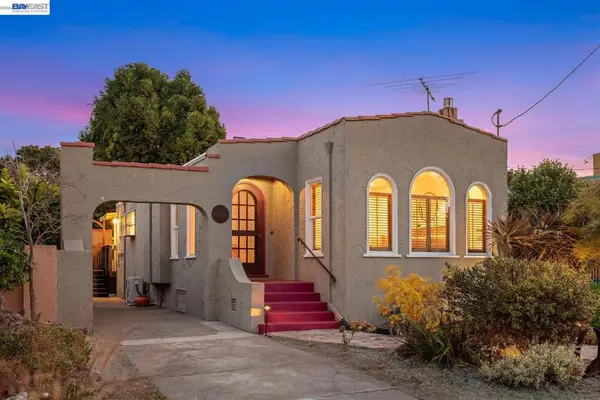 2906 Washington St, Alameda, CA 94501