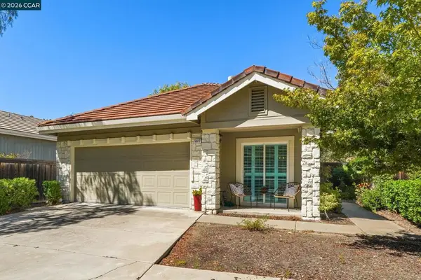 5027 Keller Ridge Dr, Clayton, CA 94517