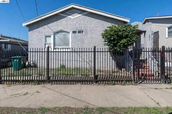 7911 Holly Street, Oakland, CA 94621