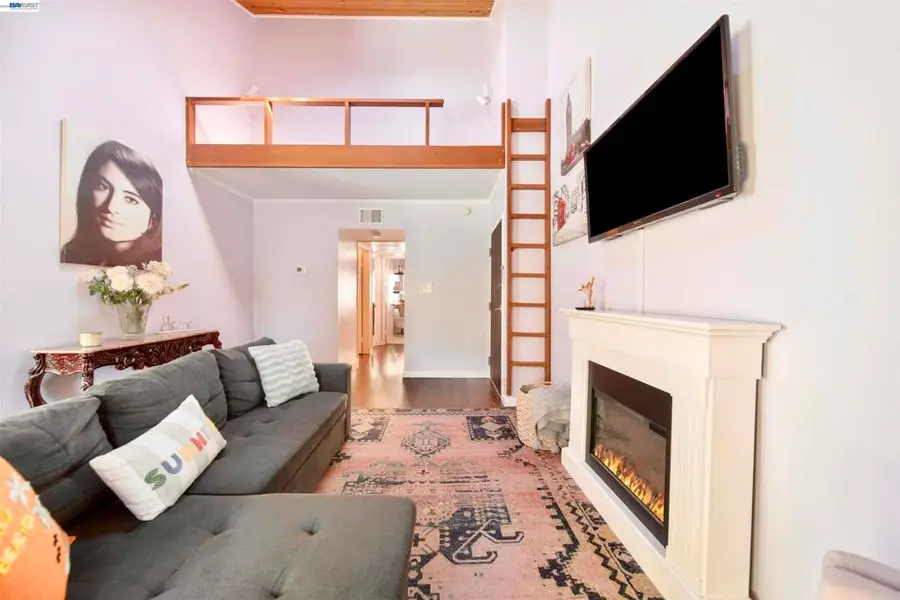 2716 Oak Rd #111, Walnut Creek, CA 94597 - #2