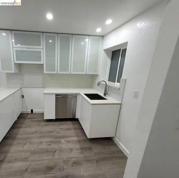 1532 Chanslor Ave, Richmond, CA 94801