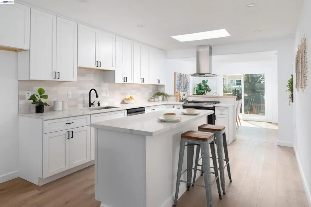 1044 86th Ave, Oakland, CA 94621 - #1