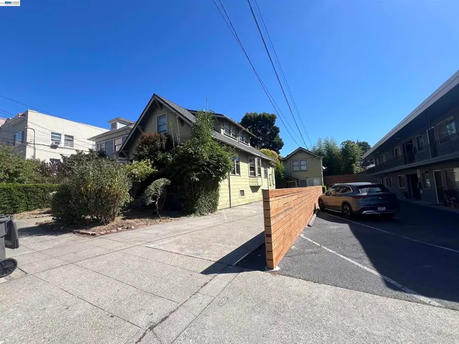 28 30 Yosemite Ave, Oakland, CA 94611 - #2