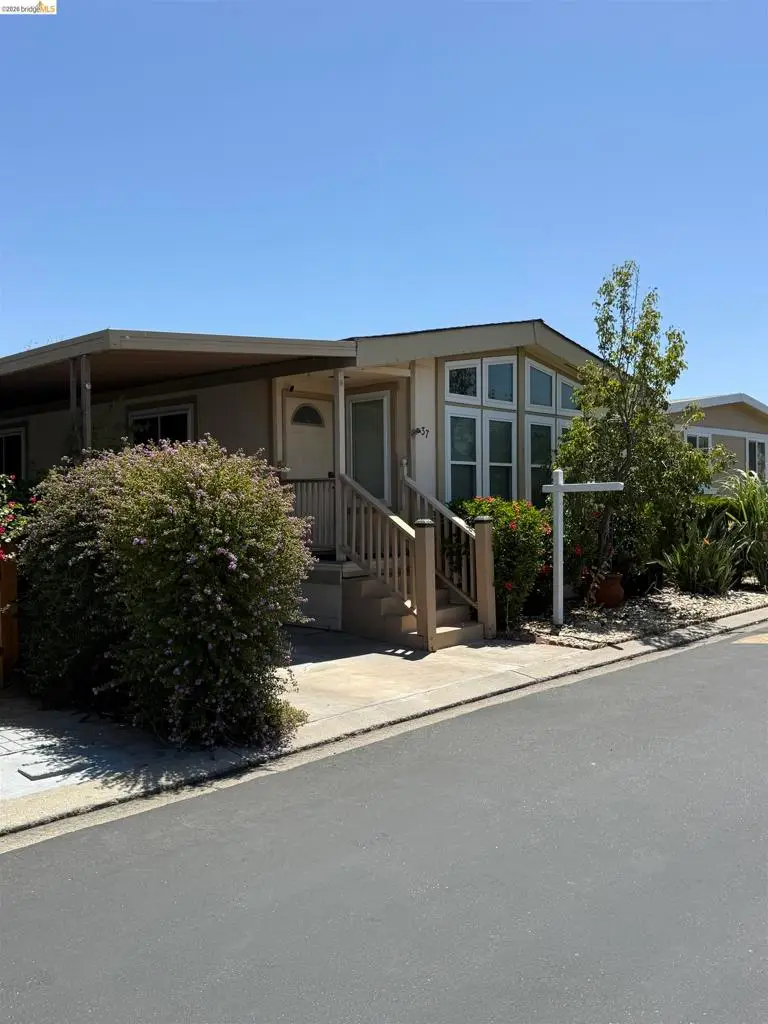 812 W Clover, Tracy, CA 95376 - #1
