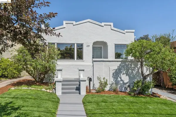 214 Mandalay Rd, Oakland, CA 94618