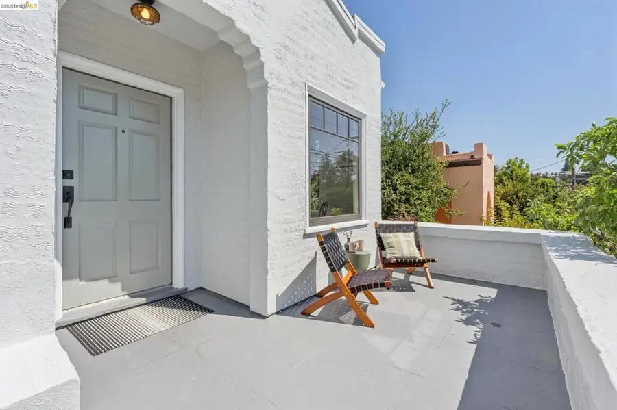 214 Mandalay Rd, Oakland, CA 94618 - #3