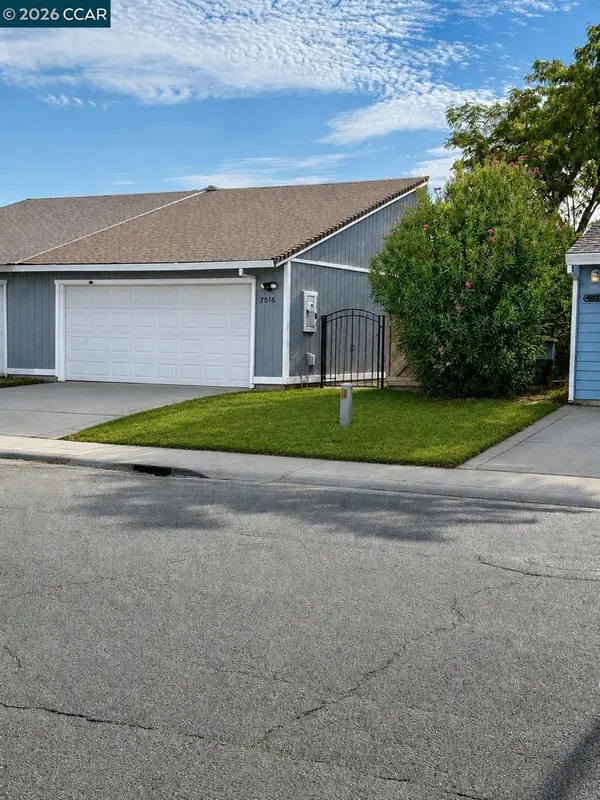 7516 Whisperwillow Dr, Sacramento, CA 95828