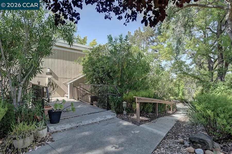 1332 Running Springs Rd #8, Walnut Creek, CA 94595 - #2