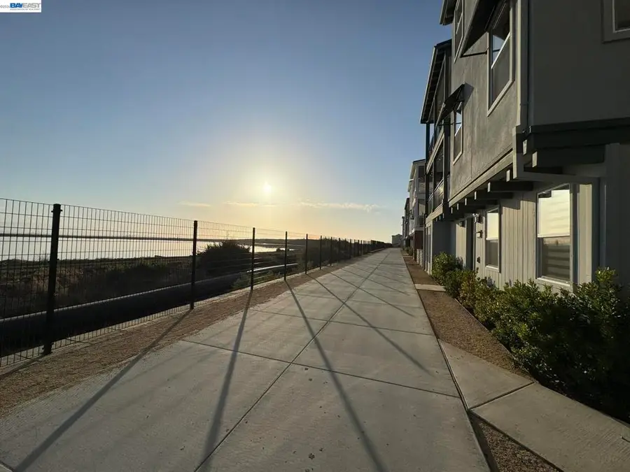 9824 Seawind Way, Newark, CA 94560 - #3