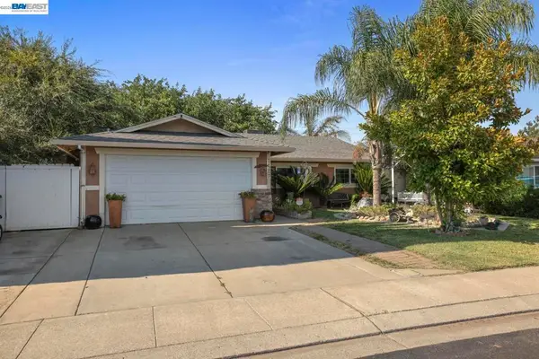 1427 Snyder St, Manteca, CA 95336